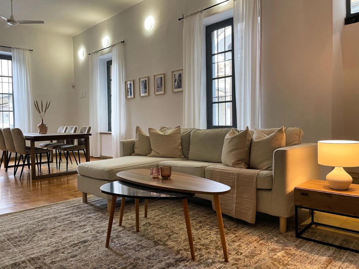 Phaedrus Living: Cozy Down Town House Aischylou Дом отдыха *